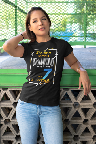 PERSONALIZOWANA DAMSKA KOSZULKA PREZENT NA 70 URODZINY ZMIANA KODU NA 7 Z PRZODU TORBA GRATIS 5