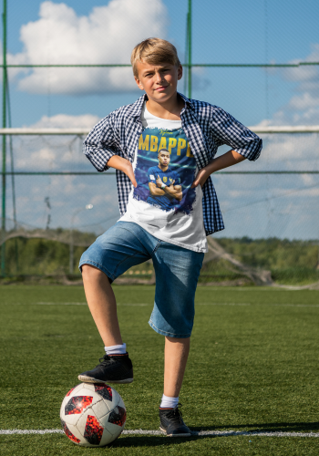 DZIECIĘCA BAWEŁNIANA KOSZULKA NA PREZENT PIŁKA NOŻNA KYLIAN MBAPPE 8
