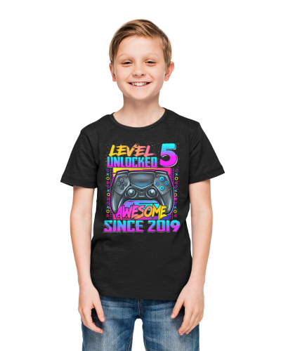 DZIECIĘCA KOSZULKA PREZENT NA 5 URODZINY LEVEL 5 UNLOCKED AWESOME SINCE 2019 UR486 4