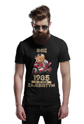 PERSONALIZOWANA KOSZULKA PREZENT NA URODZINY MIŚ NA ŚCIGACZU PODAJ IMIĘ I ROK 3