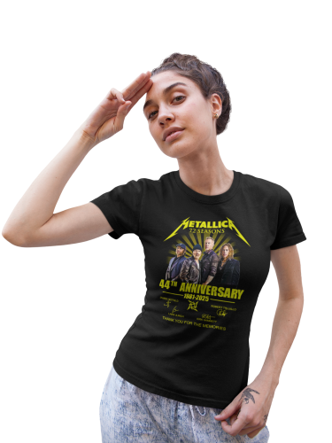 DAMSKA KOSZULKA MUZYCZNA METALLICA NA KONCERT 44 ROCZNICA ISTNIENIA ZESPOŁU 1981-2025 3