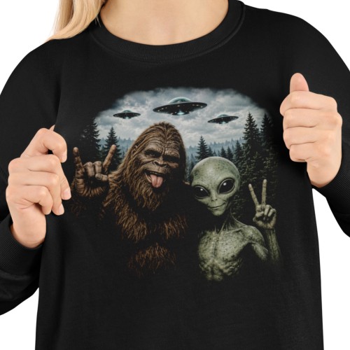 Bluza damska z nadrukiem Bigfoot i Kosmita UFO – zabawna paranormalna 2