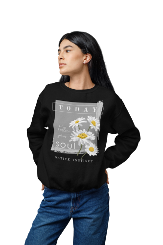 Bluza damska stokrotki Follow Your Soul – kwiatowa z motywacyjnym nadrukiem 4